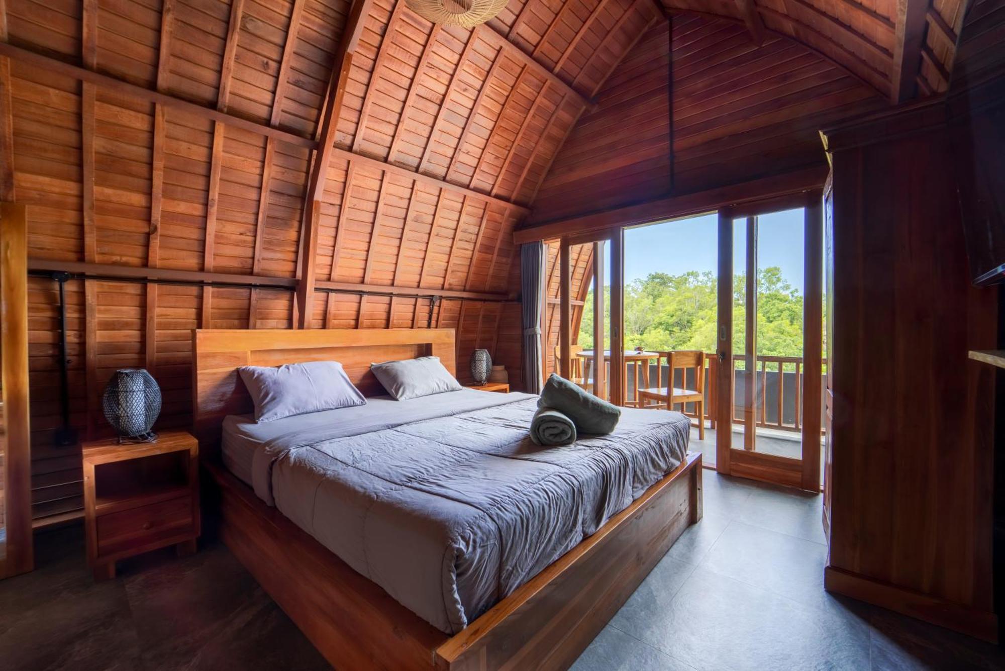 Bagus Ink Surf Camp छात्रावास Uluwatu (Bali)